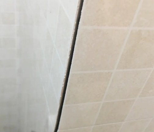 穆棱瓷砖空鼓维修公司分享阳台瓷砖脱落的修复过程可以分为以下几个步骤